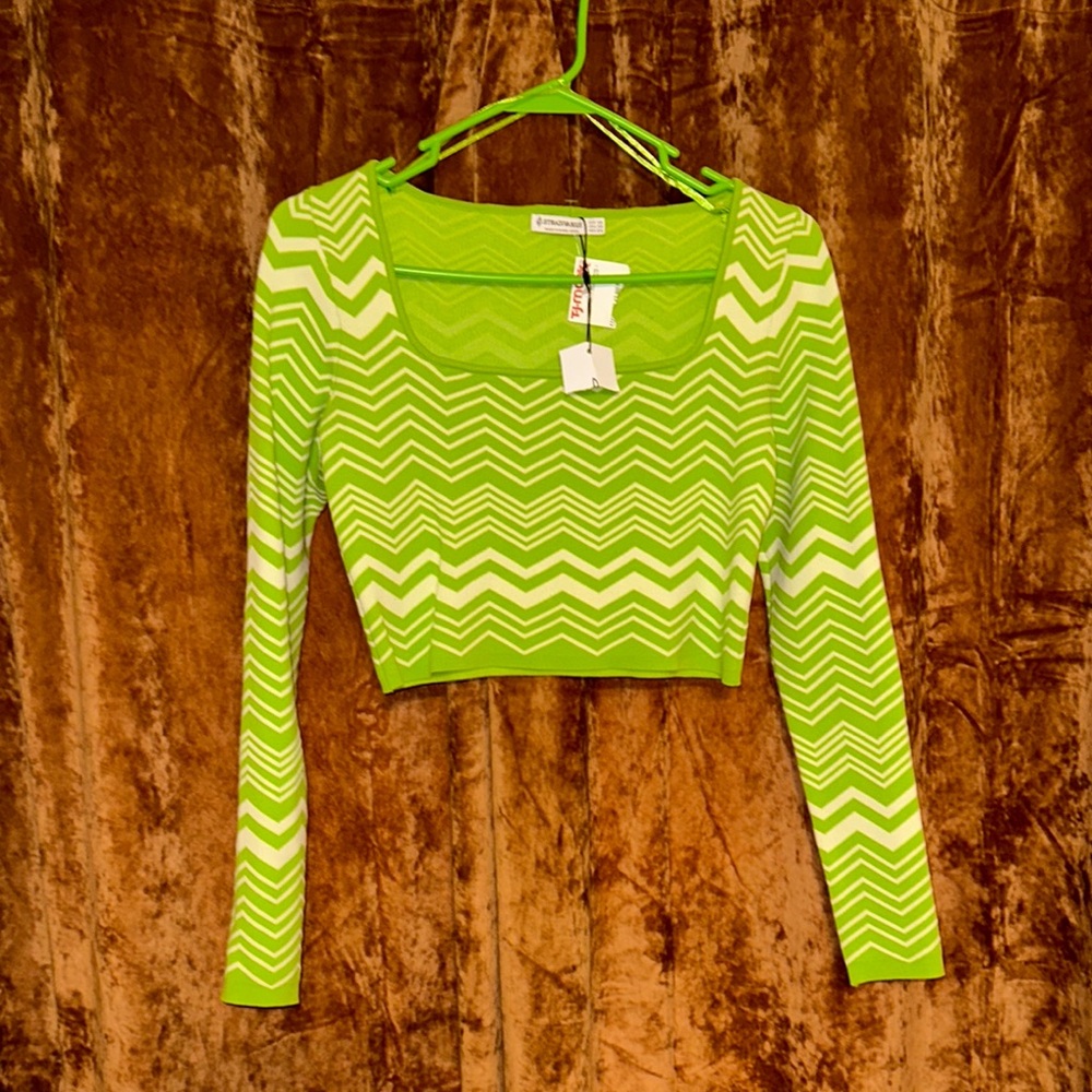 Green Chevron Long Sleeve crop top